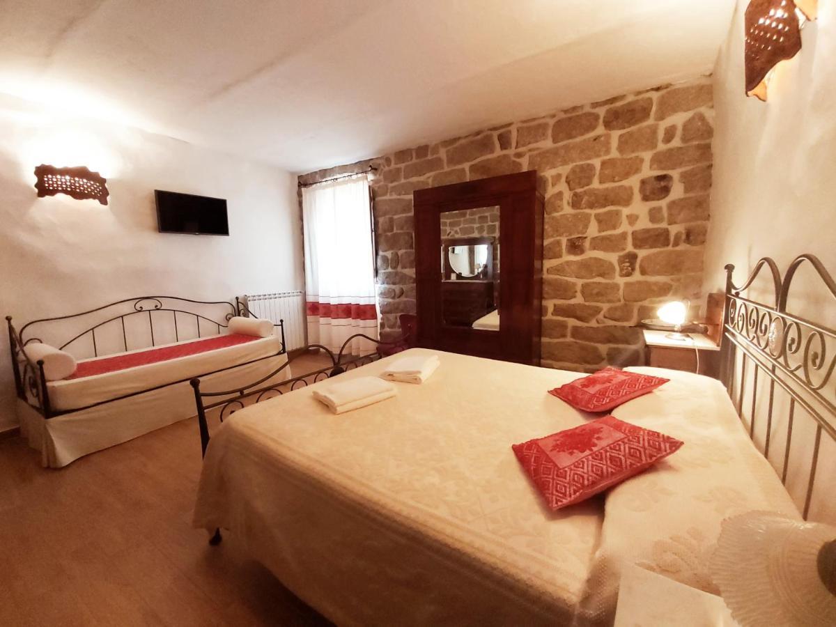 Al Vecchio Corso B&B Tempio Pausania Exteriör bild