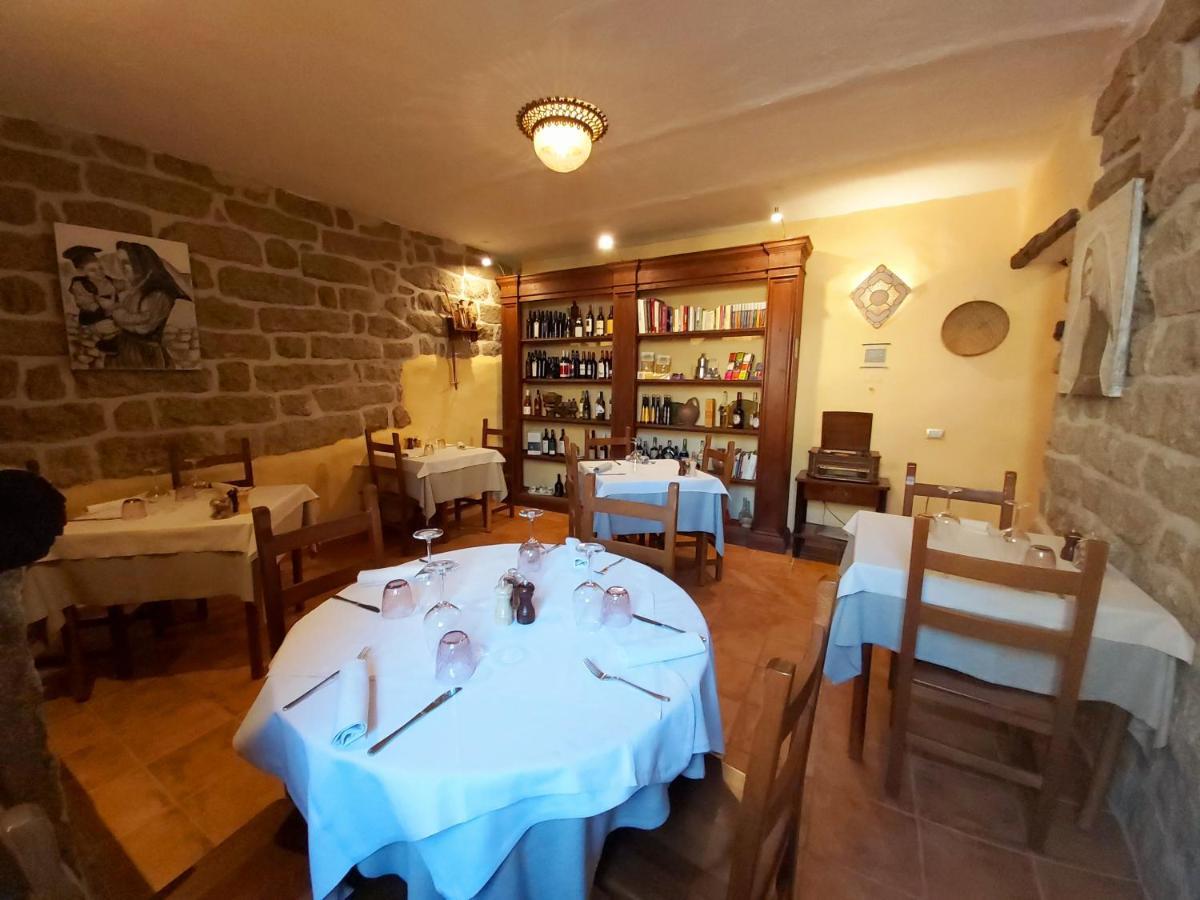 Al Vecchio Corso B&B Tempio Pausania Exteriör bild